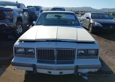1986 Pontiac Bonneville Le from USA, damaged, VIN 2G2GS69H9G2291082